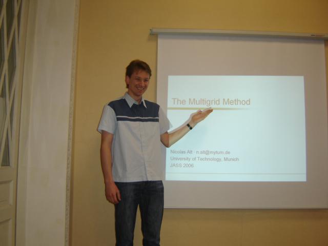 presentations/ Nicolas01_S.JPG